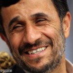 Presstv.com: Ahmadinejad il felicita pe Obama. Ziaristii romani in buletinul oficial al Ambasadei Iranului