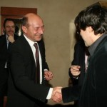 Traian Basescu, premiul Mihai Eminescu pentru Basarabia, Bucovina si romanii din jurul granitelor