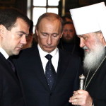 Ortodoxie si catolicism. Cu ochii pe Moscova si Vatican. Plus: Corneliu Vlad despre omul fara varsta, Vladimir Putin si troika sa cu Medvedev si Kirill