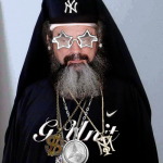 Ziua Patriarhului Daniel. Retusuri.blogspot.com ii ureaza Bling-Bling!