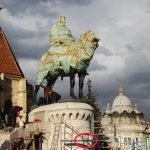 PRUT – TRUP RUPT. Si Nistrul, sinistrul. UDMR si mutilarea istoriei: Nicolae Iorga cenzurat de pe statuia lui Matei Corvin