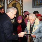 Mos Vasile Chiponcă, veteran de la Cotul Donului, felicitat la 100 de ani. Sa ne traiti! Scrisoare de pe Frontul de Est: “Dusmanul vrea sa ne strice credinta si sa ne surpe crucea. Cu ajutorul lui Dumnezeu si cu unirea fiescarui Roman si a aliatilor sai, l-am facut sa cunoasca pe Dumnezeu de ajutor”