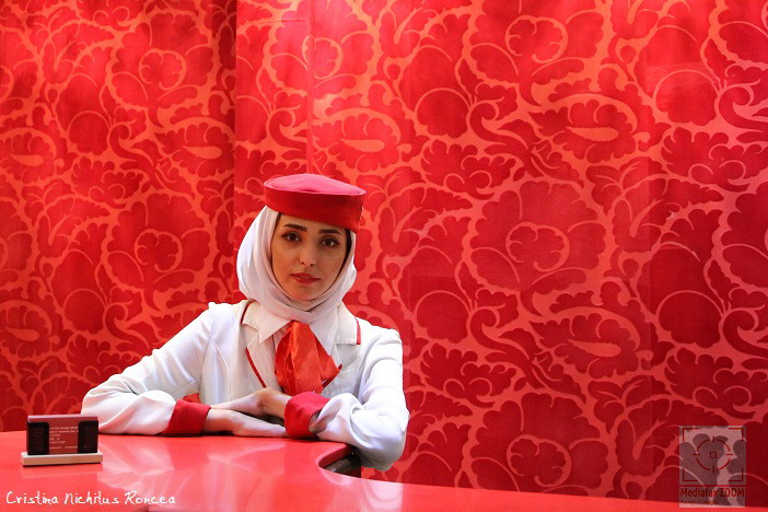 Tanara receptionera la un Hotel din Teheran - de Cristina Nichitus Roncea Iran 2012 Zoom Mediafax