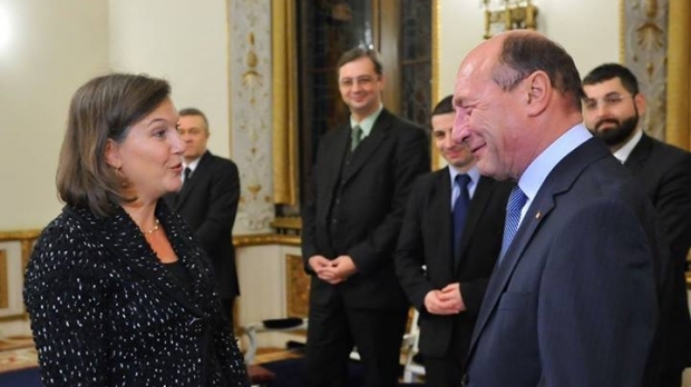 Basescu Nuland si alti suckers