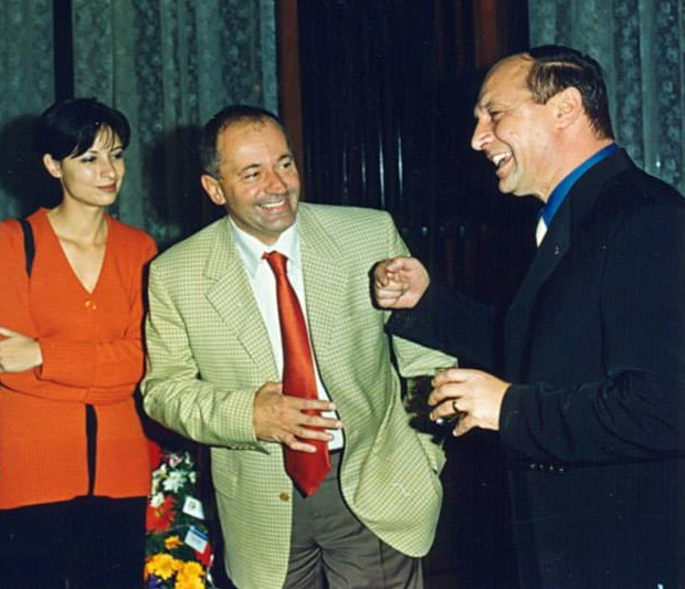 Traian Basescu si Sorin Rosca Stanescu la o petrecere a ziarului ZIUA - Arhiva SRS