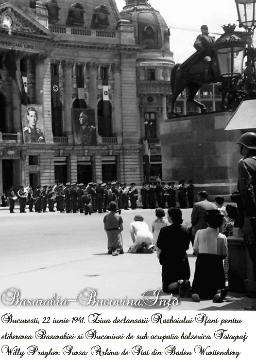 21-iunie-1941-Romanii-se-roaga-pentru-dezrobirea-Basarabiei-1-Foto-Willy-Pragher