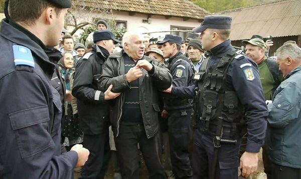 Jurnalistul Marcel Barbatei retinut ilegal la Nadas de Jandarmeria Maghiara din Romania