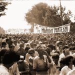 Imagini VIDEO unice de la o manifestare memorabilă: MARȘUL CĂMĂȘILOR ALBE. 13 Iulie 1990: Sute de mii de români contra FSN pentru eliberarea lui Marian Munteanu și a studenților arestați ilegal la Mineriada din iunie 1990